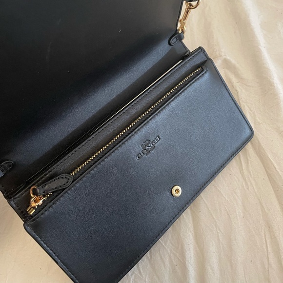 Coach anna foldover crossbody clutch in signature canvas - Picture 3 of 6